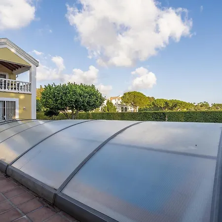 Villa Cubo's Casa La Paloma Marbella