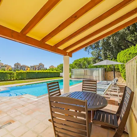 فيلة Cubo's Casa La Paloma *