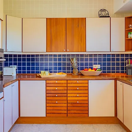 Cubo's Casa La Paloma Марбелья