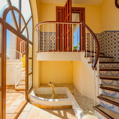 Cubo's Casa La Paloma فيلة ماربيا