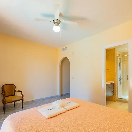 Cubo's Casa La Paloma * ماربيا