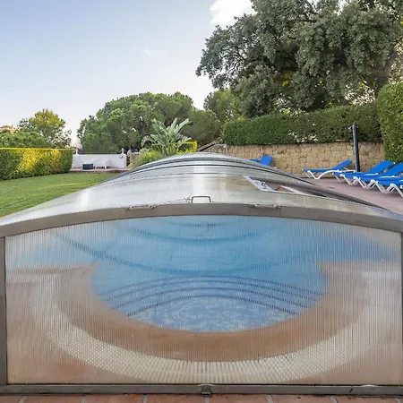 Cubo's Casa La Paloma Марбелья