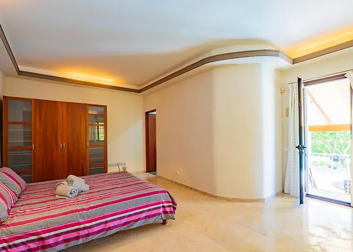 فيلة Cubo's Casa La Paloma *